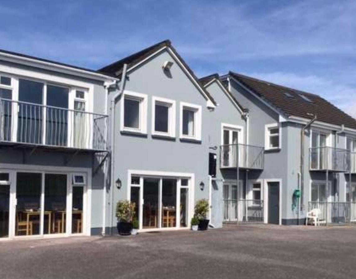 Dingle Harbour Nights Hotell Exteriör bild