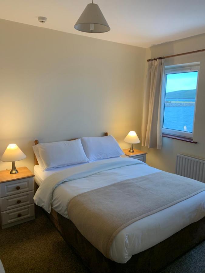 Dingle Harbour Nights Hotell Exteriör bild